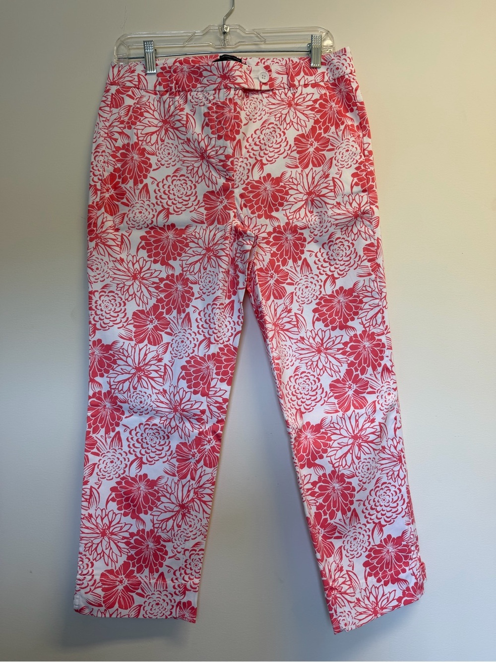 Talbots White Crops with Coral Pink Floral Print